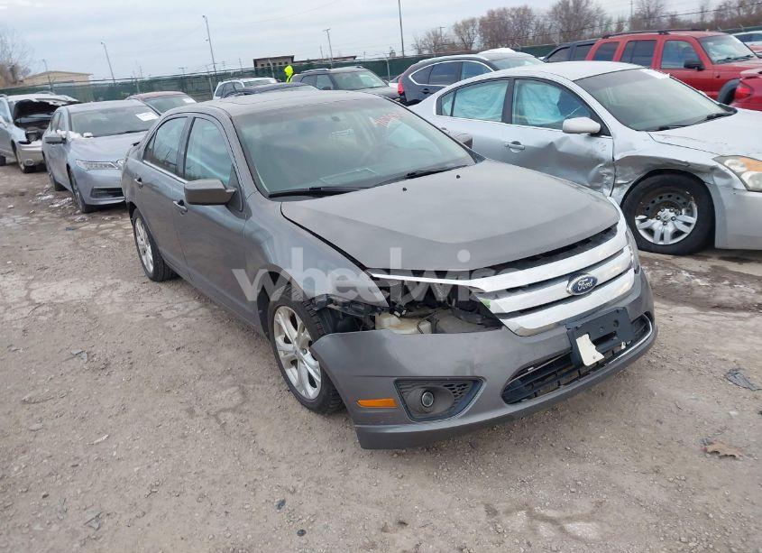 2012 Ford Fusion SE (VIN 3FAHP0HA6CR156159) main photo