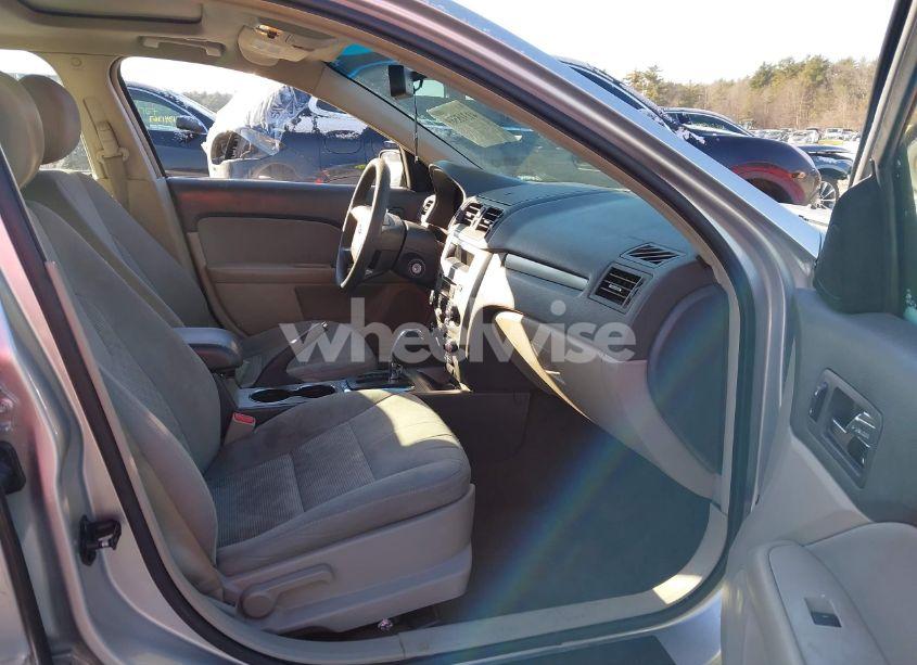 Photo 5 of 2012 Ford Fusion (VIN 3FAHP0HA6CR178968)