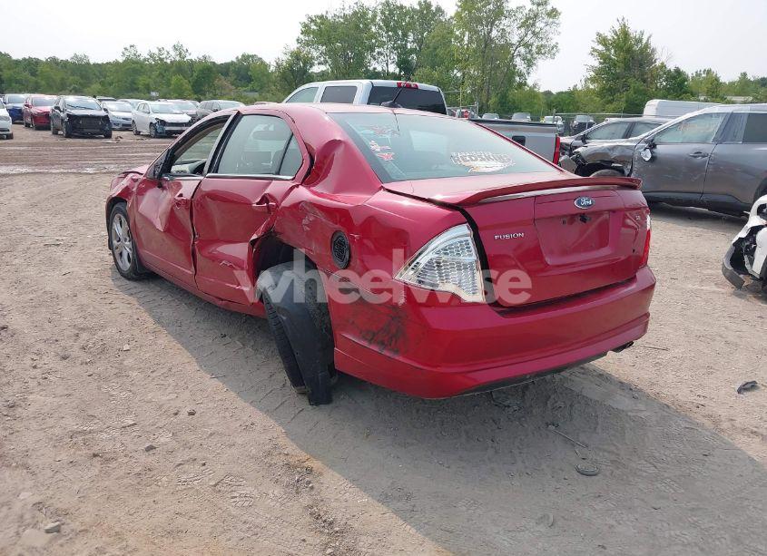 Photo 3 of 2012 Ford Fusion SE (VIN 3FAHP0HA6CR180400)
