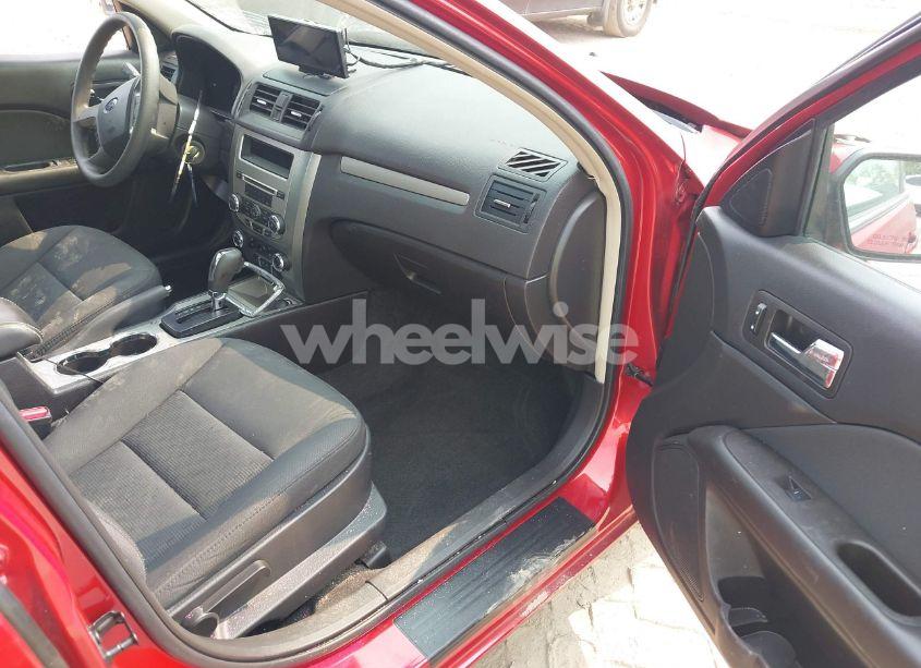 Photo 5 of 2012 Ford Fusion SE (VIN 3FAHP0HA6CR180400)