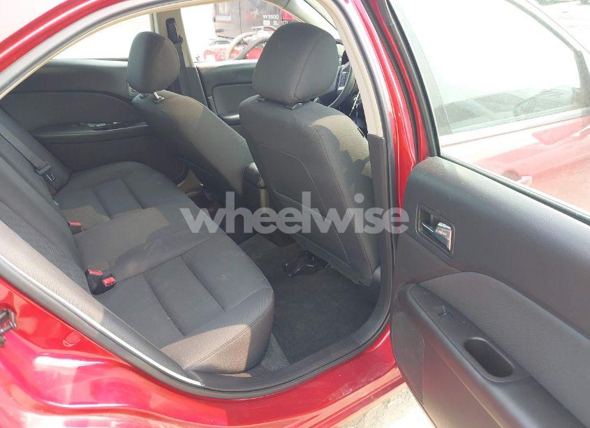 Photo 8 of 2012 Ford Fusion SE (VIN 3FAHP0HA6CR180400)