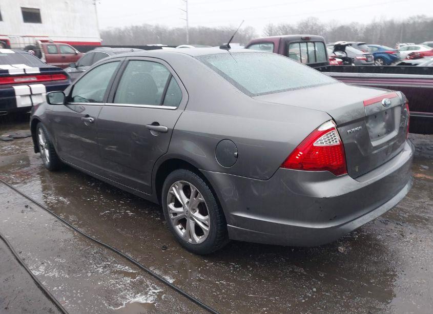 Photo 3 of 2012 Ford Fusion SE (VIN 3FAHP0HA6CR201360)