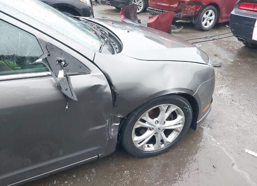 Photo 6 of 2012 Ford Fusion SE (VIN 3FAHP0HA6CR201360)