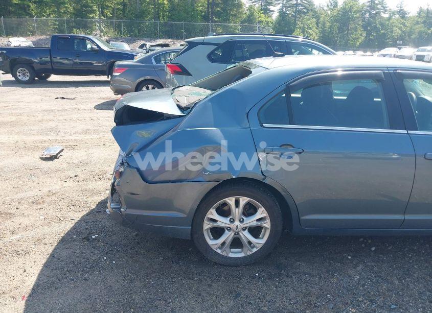 Photo 13 of 2012 Ford Fusion SE (VIN 3FAHP0HA6CR221124)