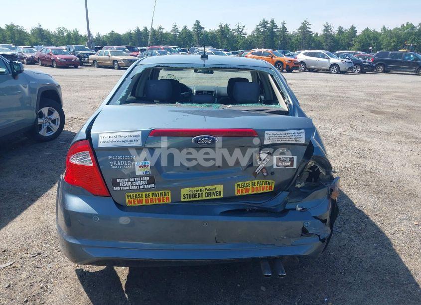 Photo 6 of 2012 Ford Fusion SE (VIN 3FAHP0HA6CR221124)