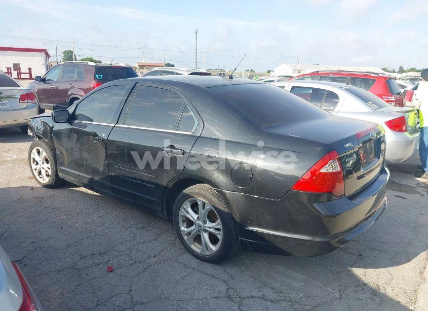 Photo 3 of 2012 Ford Fusion SE (VIN 3FAHP0HA6CR254513)