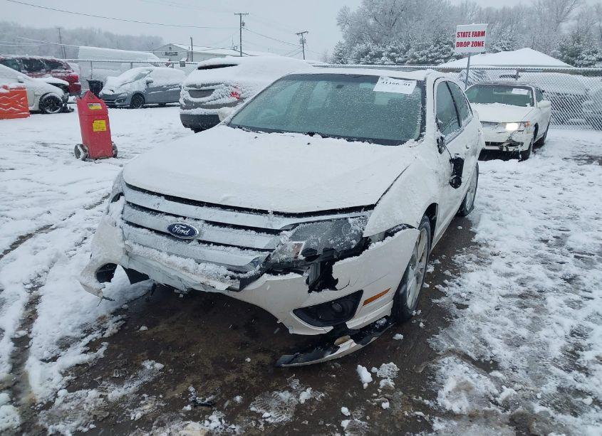 Photo 2 of 2012 Ford Fusion SE (VIN 3FAHP0HA6CR282277)