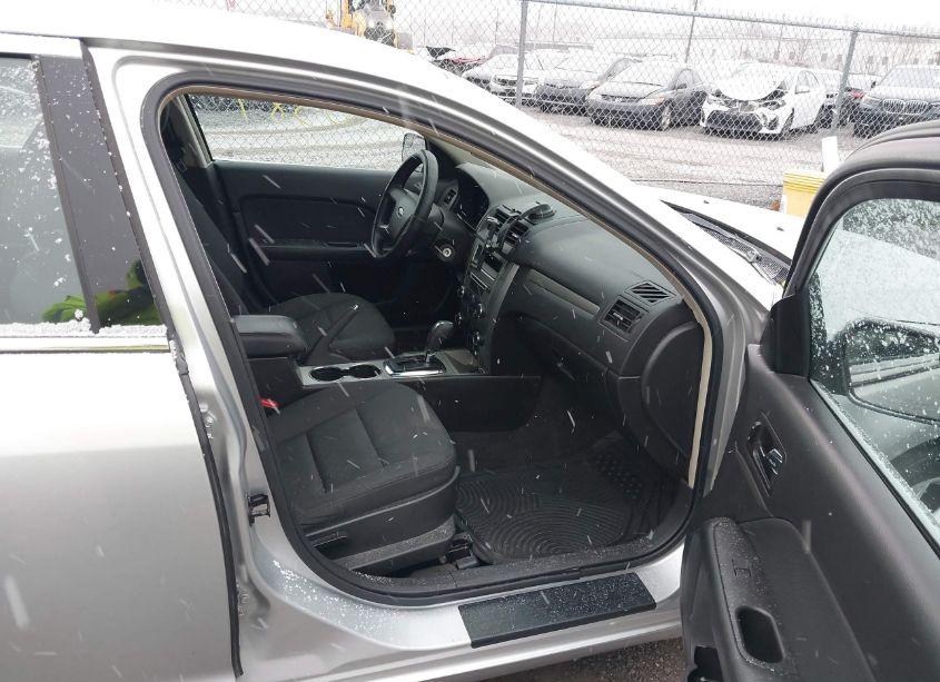 Photo 5 of 2012 Ford Fusion SE (VIN 3FAHP0HA6CR308571)