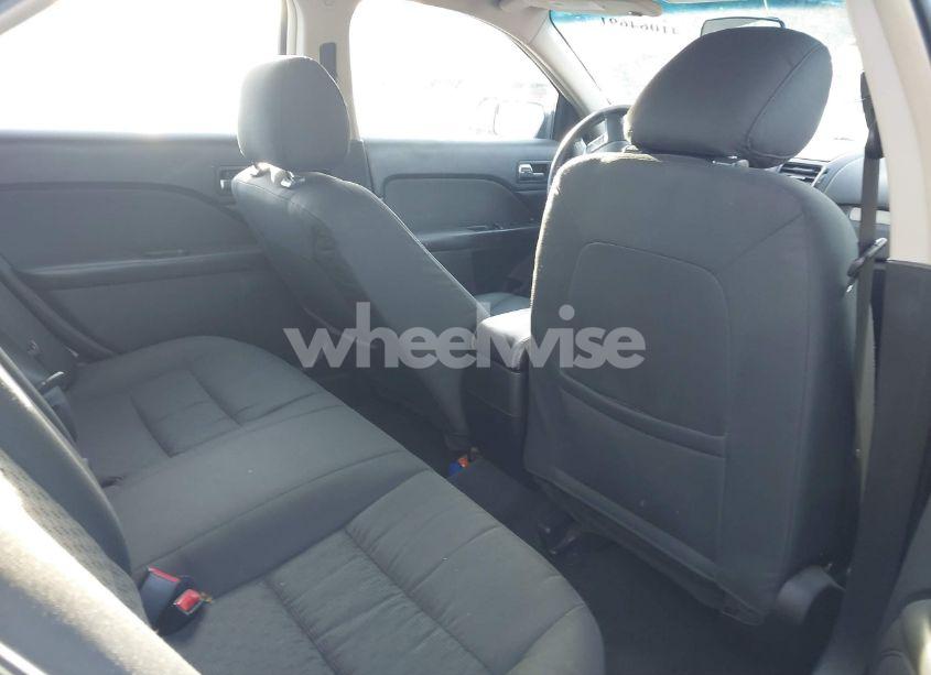 Photo 8 of 2012 Ford Fusion SE (VIN 3FAHP0HA6CR317562)