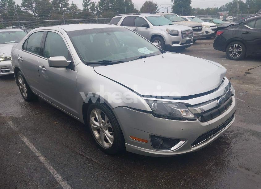 2012 Ford Fusion SE (VIN 3FAHP0HA6CR341828) main photo
