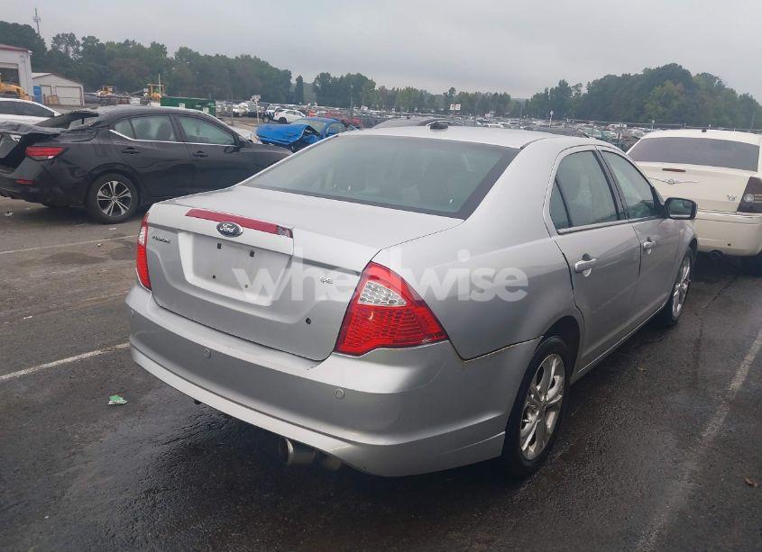 Photo 4 of 2012 Ford Fusion SE (VIN 3FAHP0HA6CR341828)