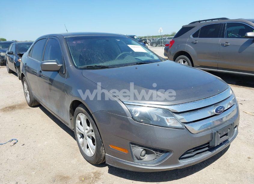 2012 Ford Fusion SE (VIN 3FAHP0HA6CR349086) main photo