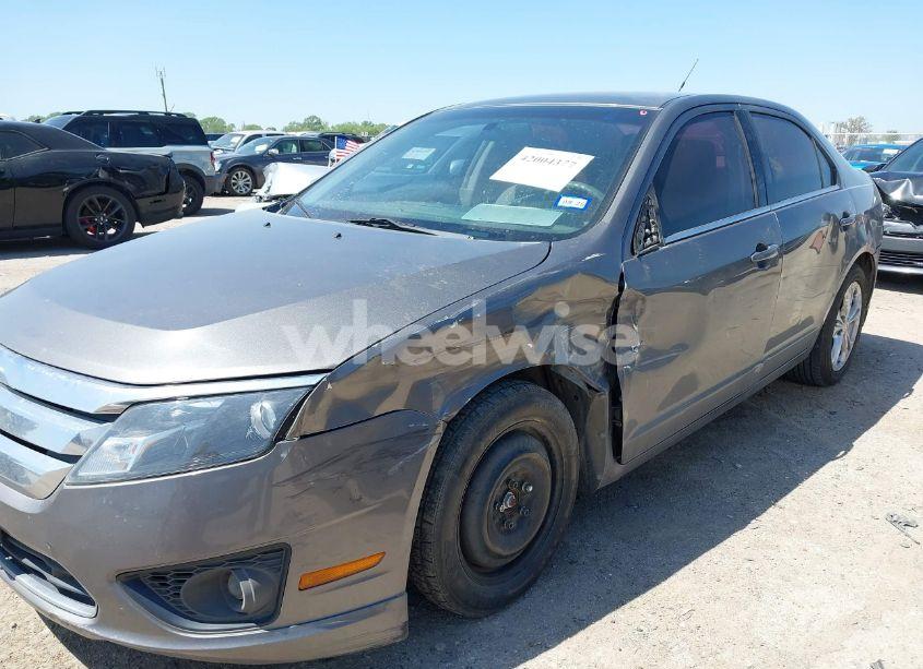 Photo 6 of 2012 Ford Fusion SE (VIN 3FAHP0HA6CR349086)