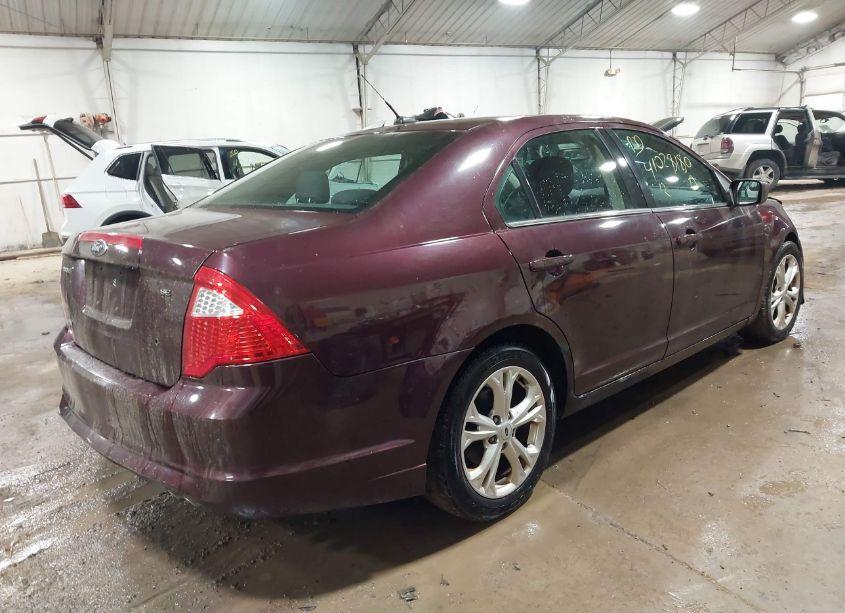 Photo 4 of 2012 Ford Fusion SE (VIN 3FAHP0HA6CR361643)