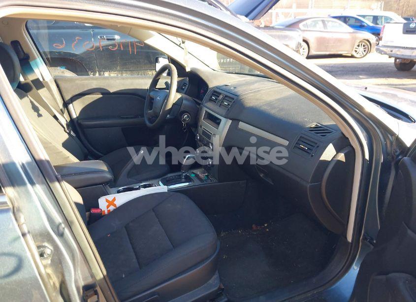 Photo 5 of 2012 Ford Fusion SE (VIN 3FAHP0HA6CR404216)