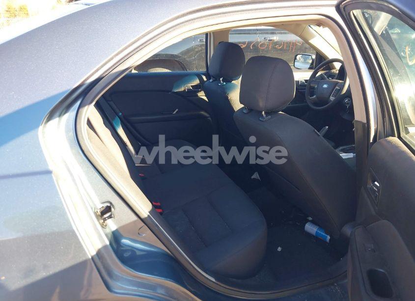 Photo 8 of 2012 Ford Fusion SE (VIN 3FAHP0HA6CR404216)