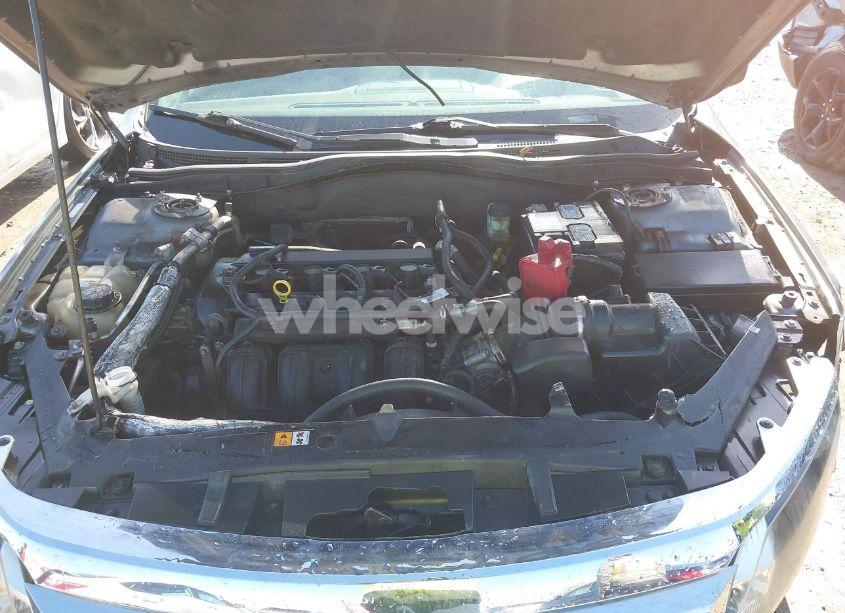 Photo 10 of 2012 Ford Fusion SE (VIN 3FAHP0HA6CR409738)