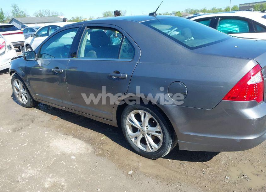 Photo 14 of 2012 Ford Fusion SE (VIN 3FAHP0HA6CR409738)