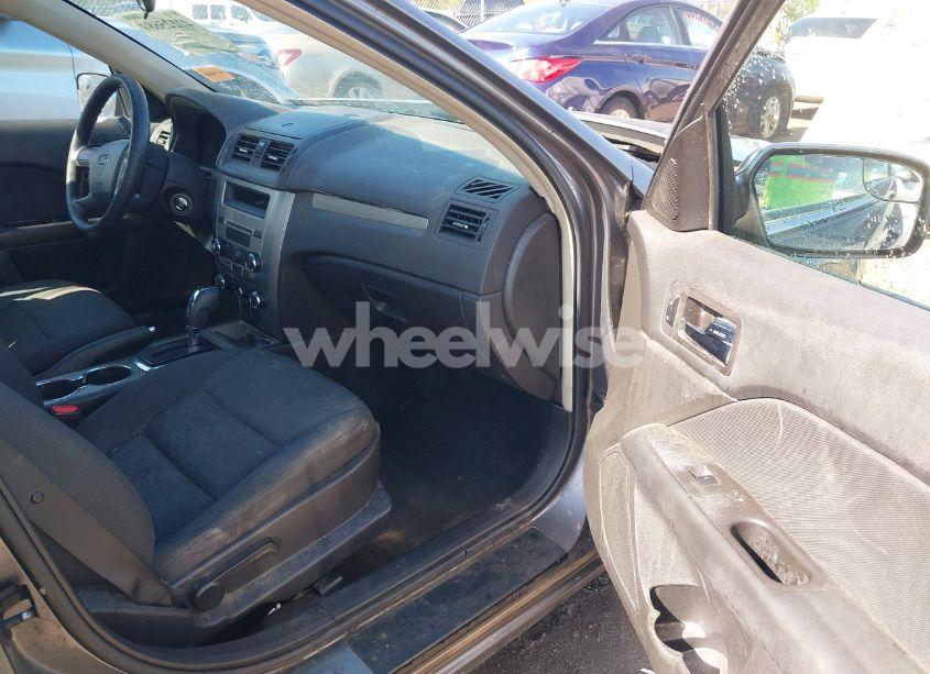 Photo 5 of 2012 Ford Fusion SE (VIN 3FAHP0HA6CR409738)