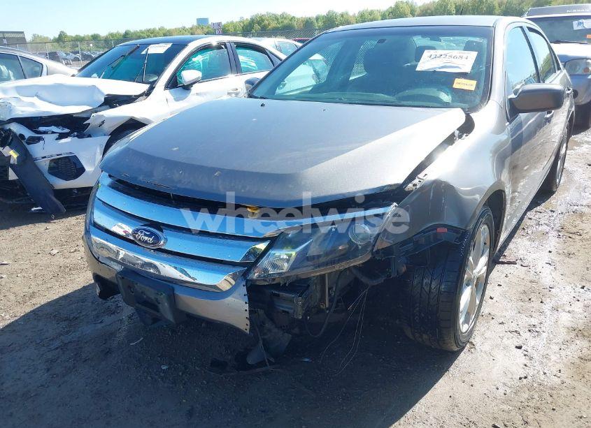 Photo 6 of 2012 Ford Fusion SE (VIN 3FAHP0HA6CR409738)