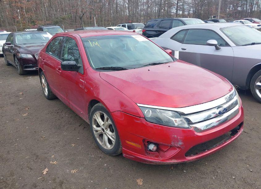 2012 Ford Fusion SE (VIN 3FAHP0HA6CR420447) main photo