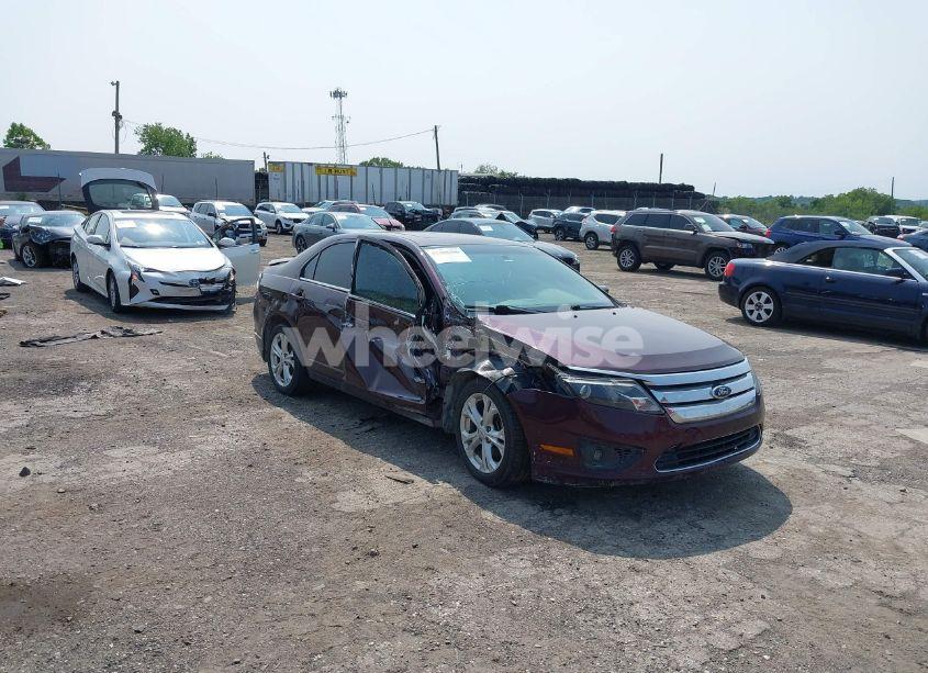 2012 Ford Fusion SE (VIN 3FAHP0HA6CR426765) main photo