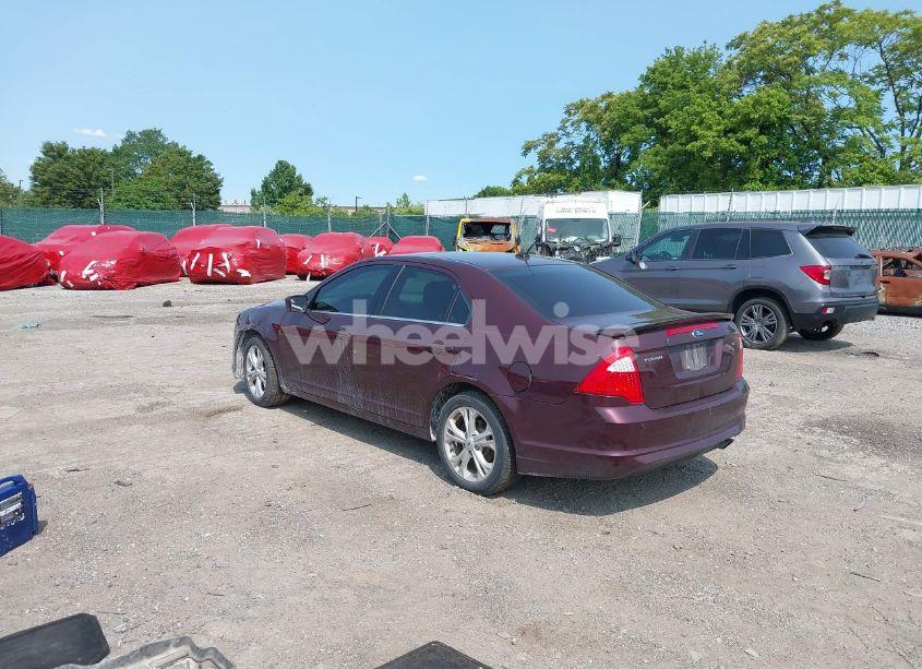 Photo 3 of 2012 Ford Fusion SE (VIN 3FAHP0HA6CR426765)