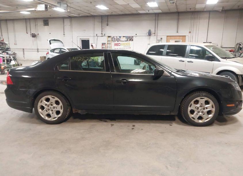 Photo 14 of 2010 Ford Fusion SE (VIN 3FAHP0HA7AR128397)
