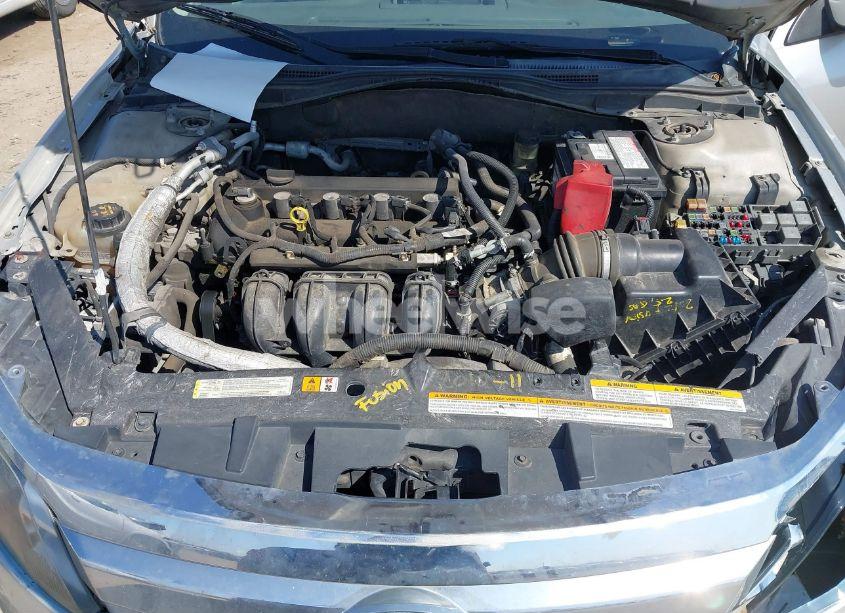 Photo 10 of 2010 Ford Fusion SE (VIN 3FAHP0HA7AR155146)