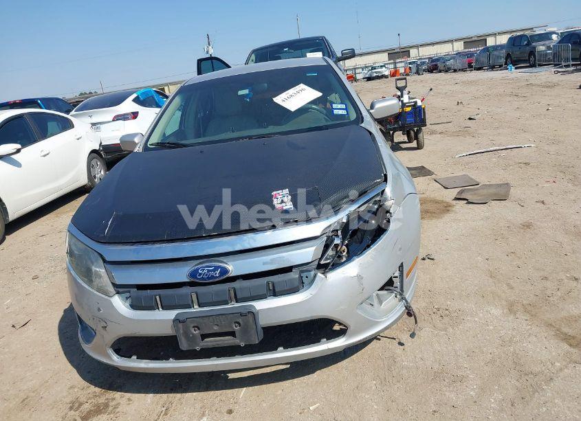 Photo 12 of 2010 Ford Fusion SE (VIN 3FAHP0HA7AR155146)