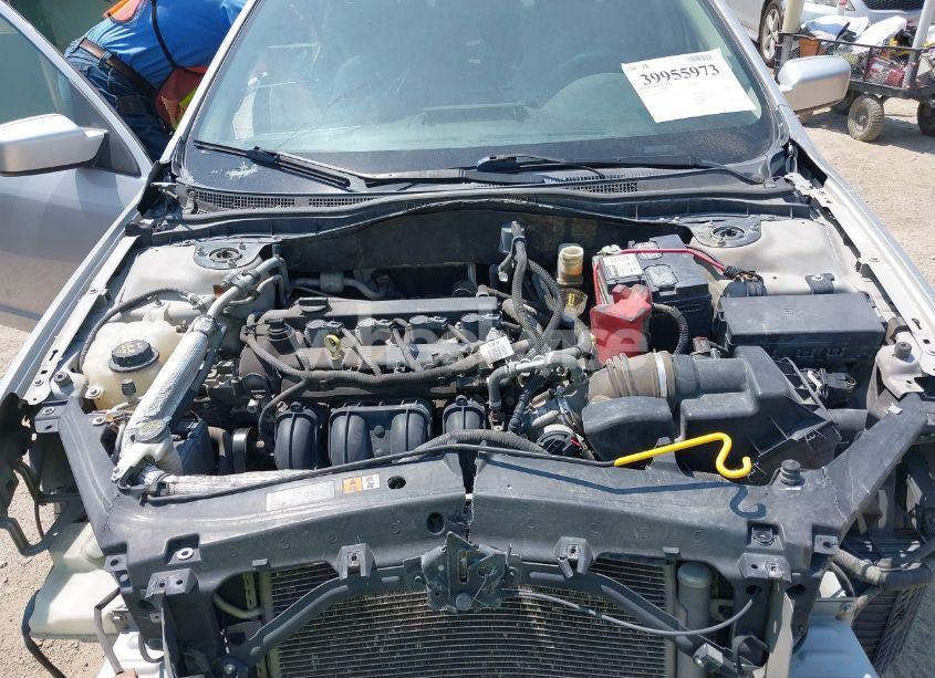 Photo 10 of 2010 Ford Fusion SE (VIN 3FAHP0HA7AR191130)
