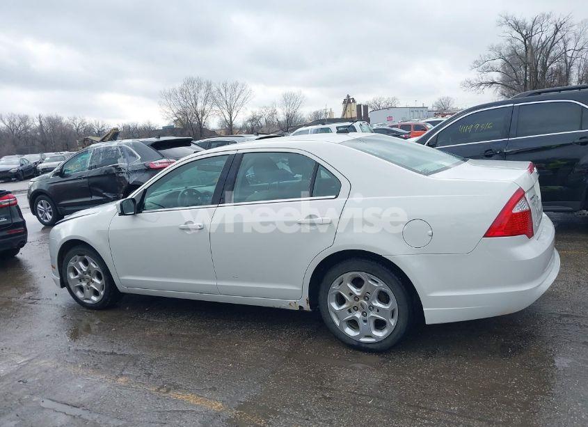 Photo 14 of 2010 Ford Fusion SE (VIN 3FAHP0HA7AR199678)