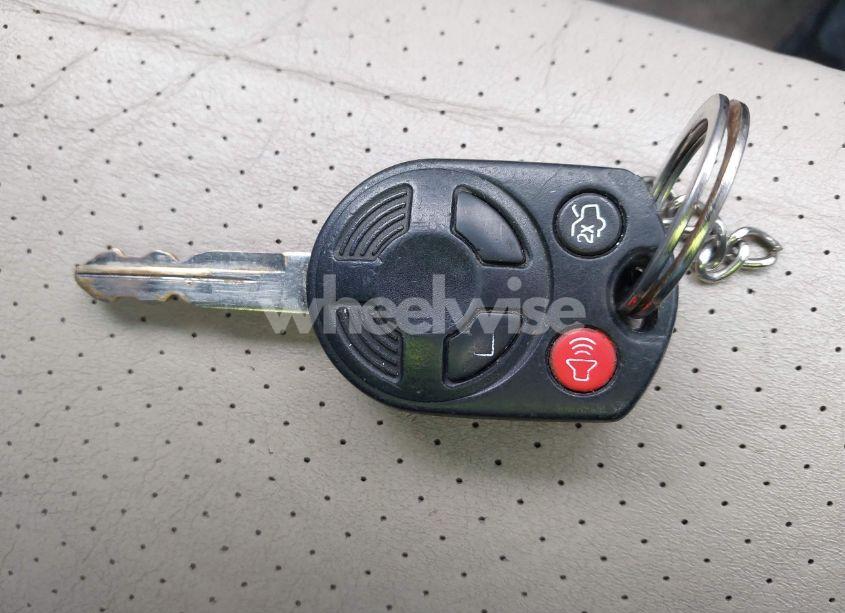 Photo 11 of 2010 Ford Fusion N/A (VIN 3FAHP0HA7AR215278)