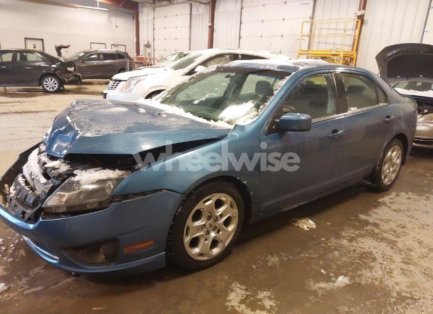 Photo 2 of 2010 Ford Fusion N/A (VIN 3FAHP0HA7AR215278)