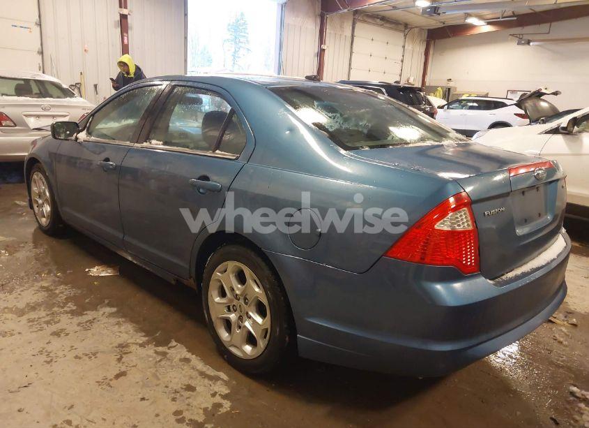 Photo 3 of 2010 Ford Fusion N/A (VIN 3FAHP0HA7AR215278)