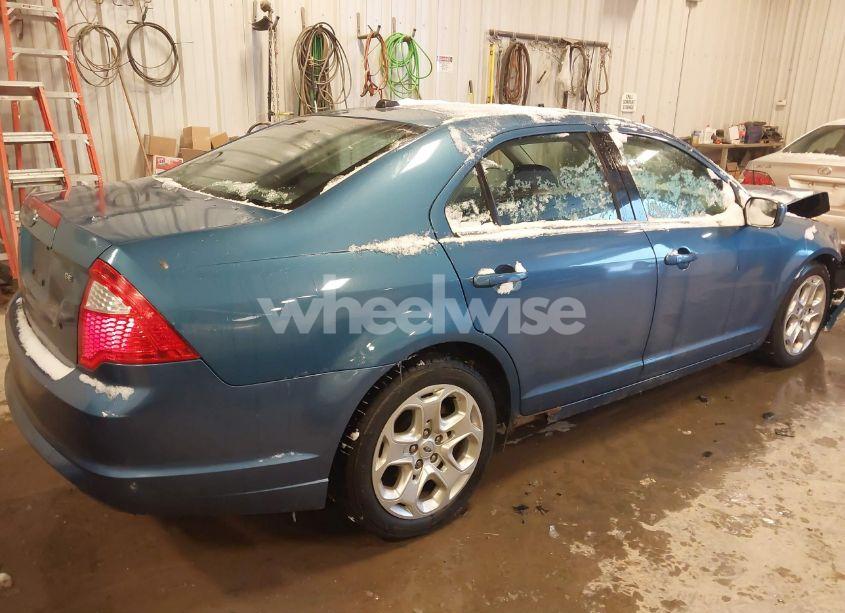 Photo 4 of 2010 Ford Fusion N/A (VIN 3FAHP0HA7AR215278)