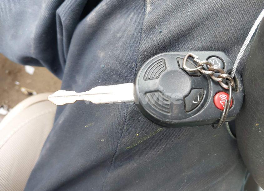 Photo 11 of 2010 Ford Fusion SE (VIN 3FAHP0HA7AR232890)