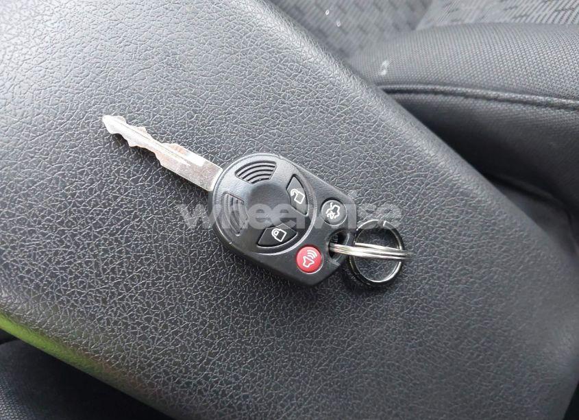 Photo 11 of 2010 Ford Fusion SE (VIN 3FAHP0HA7AR238091)