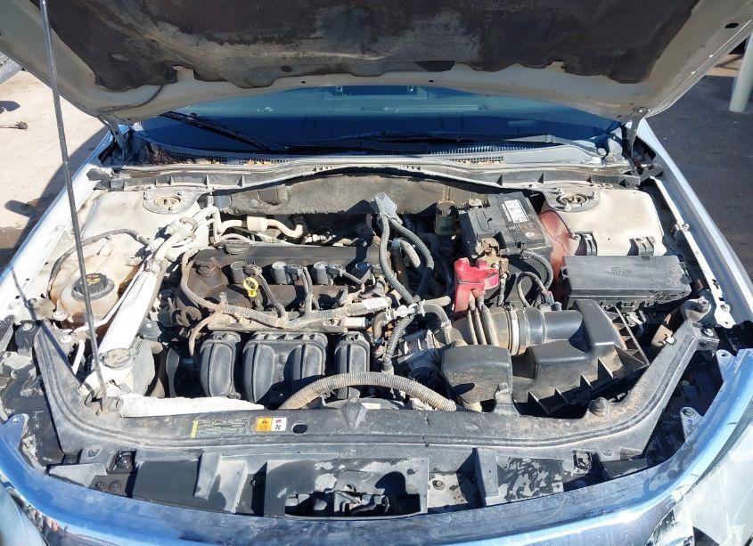 Photo 10 of 2010 Ford Fusion SE (VIN 3FAHP0HA7AR249222)