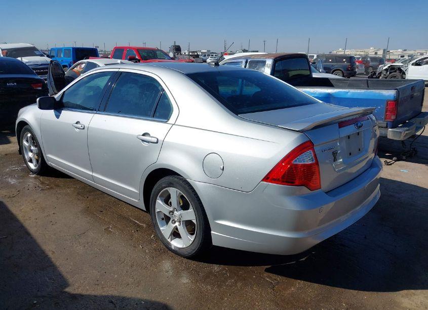Photo 3 of 2010 Ford Fusion SE (VIN 3FAHP0HA7AR249222)