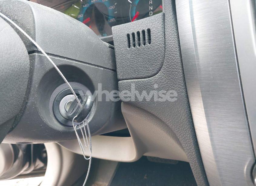 Photo 11 of 2010 Ford Fusion SE (VIN 3FAHP0HA7AR269809)