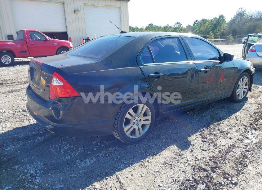 Photo 4 of 2010 Ford Fusion SE (VIN 3FAHP0HA7AR269809)