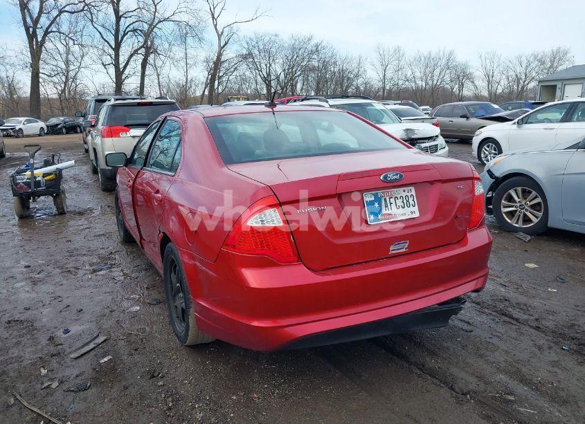 Photo 3 of 2010 Ford Fusion SE (VIN 3FAHP0HA7AR283340)