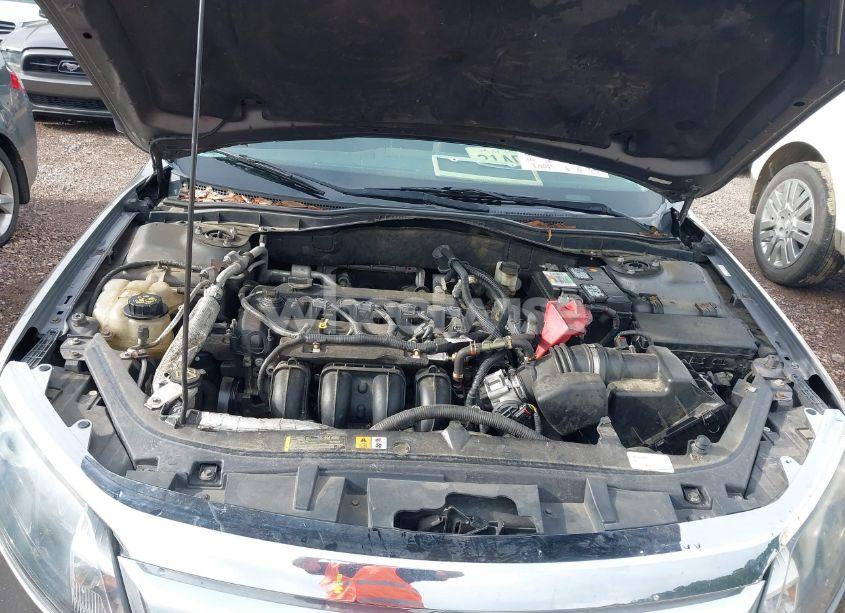 Photo 10 of 2010 Ford Fusion SE (VIN 3FAHP0HA7AR311573)