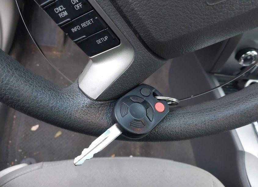 Photo 11 of 2010 Ford Fusion SE (VIN 3FAHP0HA7AR323707)