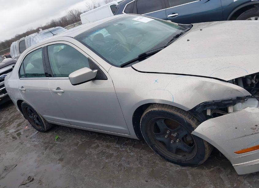 Photo 14 of 2010 Ford Fusion SE (VIN 3FAHP0HA7AR323707)