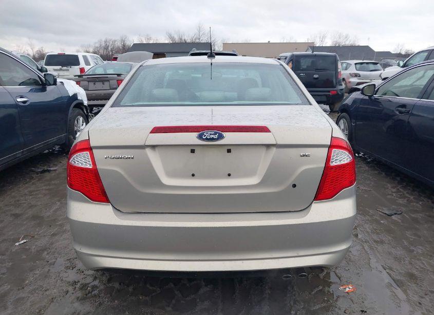 Photo 17 of 2010 Ford Fusion SE (VIN 3FAHP0HA7AR323707)