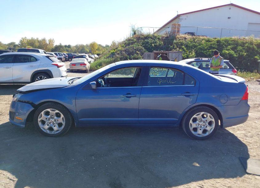 Photo 14 of 2010 Ford Fusion SE (VIN 3FAHP0HA7AR338823)