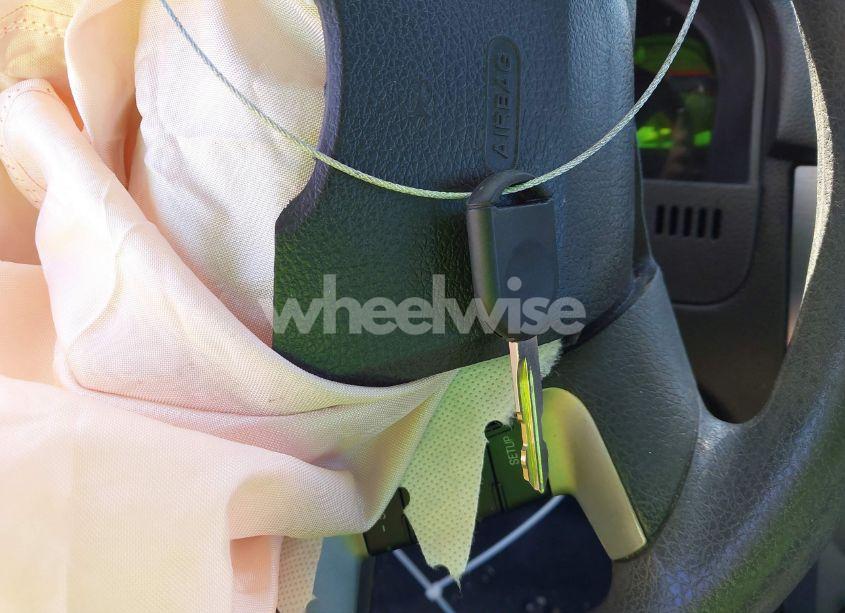 Photo 11 of 2010 Ford Fusion SE (VIN 3FAHP0HA7AR390002)