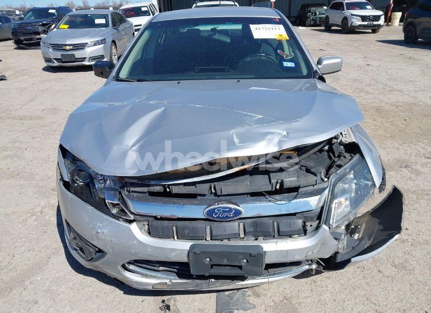 Photo 6 of 2010 Ford Fusion SE (VIN 3FAHP0HA7AR390002)